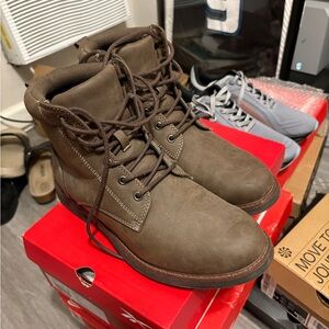 Men's Brown Leather Boots Size 8 Worn Once